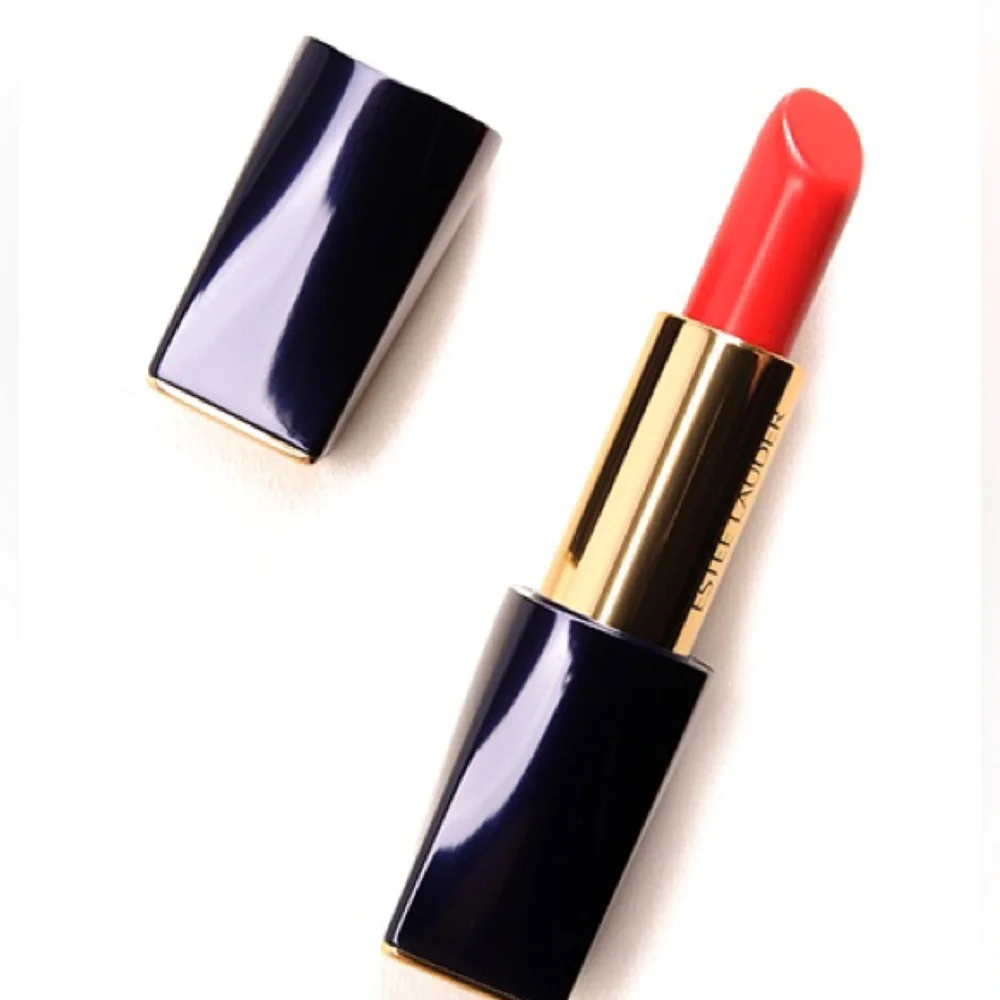 Estee Lauder ‘Impassioned’ Sculpting Lipstick
